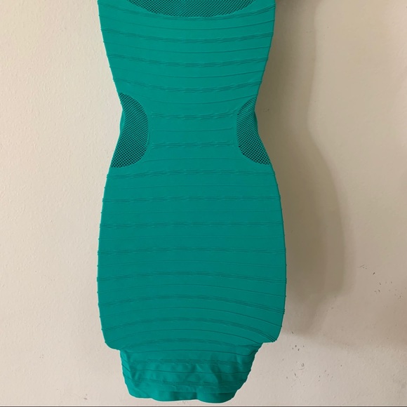 Bebe Elsa Green Bodycon Fishnet Inset Minidress - Picture 7 of 8